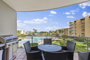 Beachfront - Summer View 2BR condo - A244